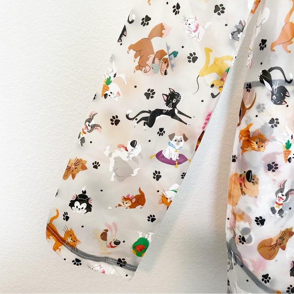Disney Parks Reigning Cats and Dogs Rain Jacket Coat Clear Hooded Sz XS - Picture 8 of 13